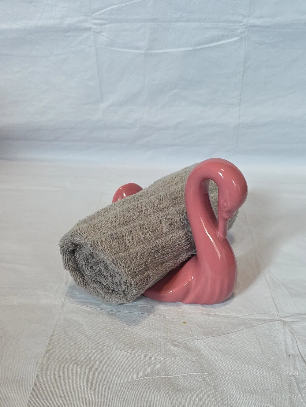 Pink Ceramic Swan Hand Towel Washcloth Holder